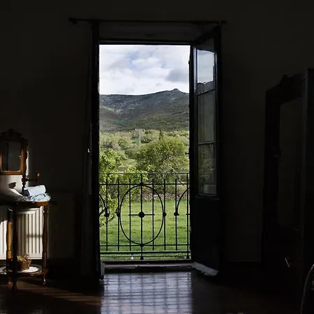 Casa Rural Del Puente De Las Azucenas Hétvégi ház